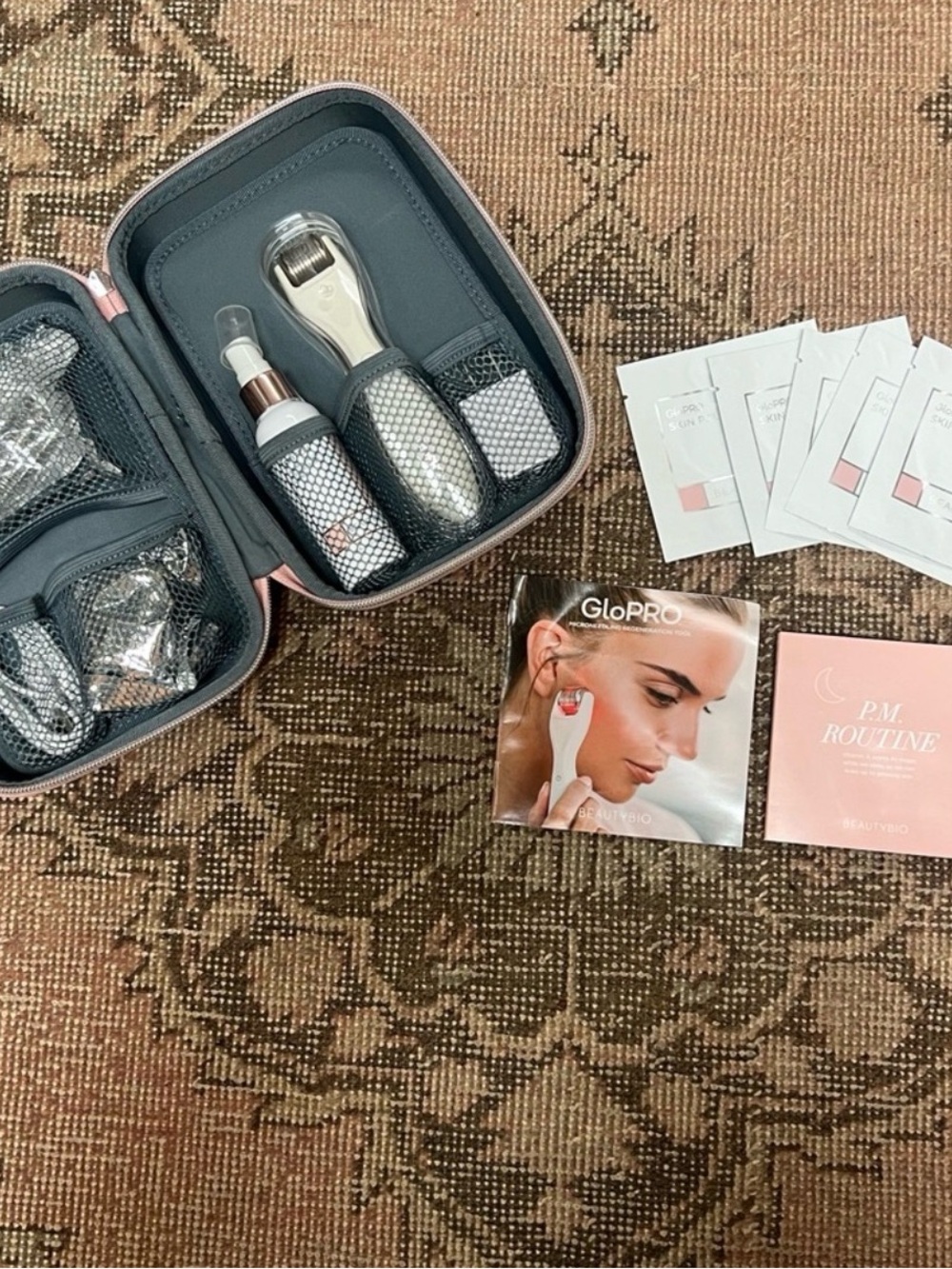 BeautyBio GloPRO Micro-Needling Skincare Tool Kit NEW !!